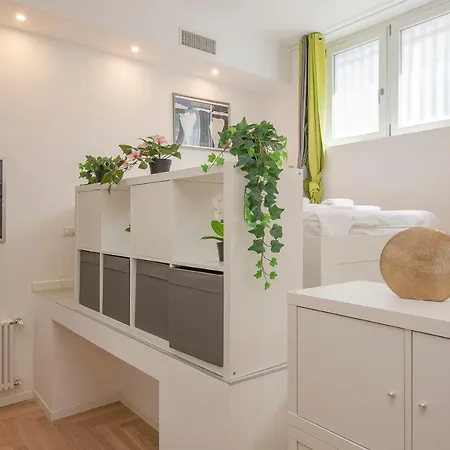 Apartment Ihost - Val Strona 6 *